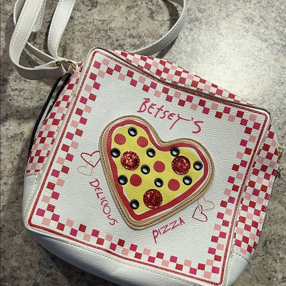 Betsey Johnson White and Red Delicious Pizza Crossbody Bag - Picture 1 of 4